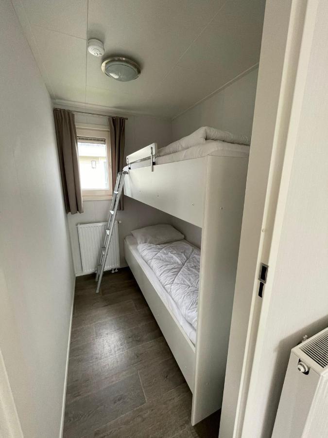 Chalet Op Gezellige Familiecamping Bij Zee Kamperland Extérieur photo